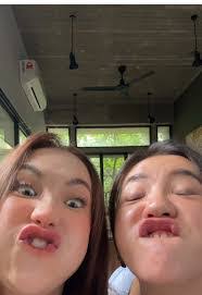 Melissa Dunlap's Instagram, Twitter & Facebook