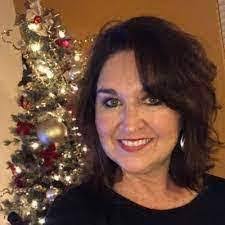 Donna Jarosz's Instagram, Twitter & Facebook