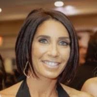 Sandra Dinicola's Instagram, Twitter & Facebook