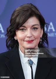 Jane Sinclair's Instagram, Twitter & Facebook