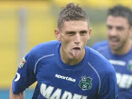 Gaetano berardi 1 tem 2021'den beri kulüpsüz sağ bek piyasa değeri: Domenico Berardi Says He S Staying At Sassuolo For Another Season Black White Read All Over