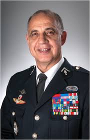 Fichier:Raymond CARTER Colonel de Gendarmerie.jpg — Wikipédia