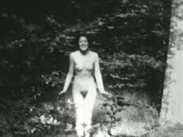 1930年頃 – 9.5mm 仏・個人撮影動画 『無題（木立脇の裸婦）』 – ] 映画の郷 [