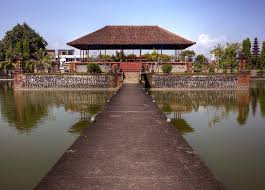 Wisata sesaot terdapat banyak wahana yang amasih dalam proses pembangunan. 99 Tempat Wisata New Normal Di Lombok Versi Traveloka Terbaru 2021