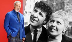 The Voice UK: Calls to SACK Tom Jones after comments about Leanne Mitchell's  WEIGHT