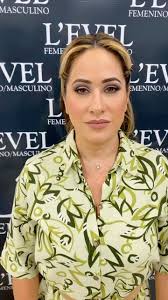 Culminando el día con este hermoso peinado 😍. #ondas#trenzas#maquillaje  #hair