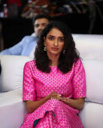 Check out dayana erappa's latest news, age, photos, family details, biography dayana erappa is an indian film actress, who has worked predominantly in tamil movie industry. Dayana Erappa Wiki Height Biography Early Life Career Age Birth Date Marriage