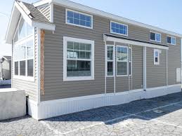 Cresskill Park Model Homes Our Leola Pa Sales Center Delivers Finely Built Park Model Homes To Vermont New Hampshire Park Model Homes Model Homes Cresskill