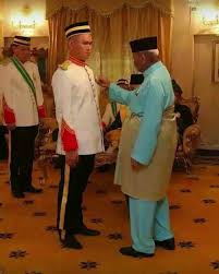 Penang criminal investigations department chief zainol samah said the shooter was ong's own bodyguard, according to a separate report by the portal. Dato Ong Teik Kwong Think Tank Policy Penang Green Council Ong Tee Kiat Is Delivery Boy Kruwirart