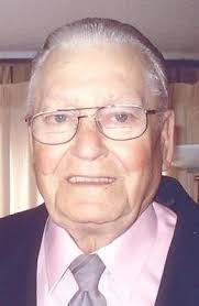 Aaron Mantz's Instagram, Twitter & Facebook