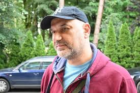 Obilježeno 32 godine od zločina u Štrpcima, porodicama žrtava konačno  obezbijediti status civilne žrtve rata Polaganjem vijenaca na spomen  obelisk “Sat života” u Bijelom Polju obilježeno je danas 32 godine od otmice