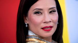 It can be carried on both straight and curly hairs. Lucy Liu Cut Her Hair Into A Short Chin Length Bob See Photo Allure