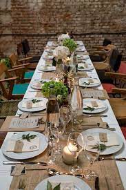 en mode champetre jute et verdure deco table mariage idee deco mariage deco mariage champetre