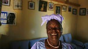 President barack obama's kenyan family has died, relatives and officials confirmed monday. Sg6znr1zveoj6m