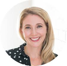 Laura Bourne's Instagram, Twitter & Facebook