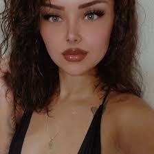 Can someone refer me to a place to get my teeth done in San Antonio-Austin  Area