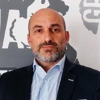 200+ Profile mit dem Suchbegriff „Battiloro“