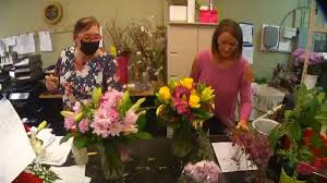 Avas flowers has a consumer rating of 1 star from 14 reviews indicating that most customers are generally dissatisfied with their purchases. Big Online Flower Retailers Mislead Customers Gouge Local Partners New Prague Florist Claims Kstp Com