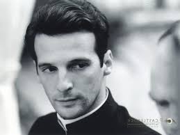 #amelie #audrey tautou #le fabuleux destin d'amélie poulain #le fabuleux destin d'amelie poulain #mathieu kassovitz #my gifs #fangirl challenge #this. Mathieu Kassovitz Photos Cute Celebrities Charming Man Pretty Men