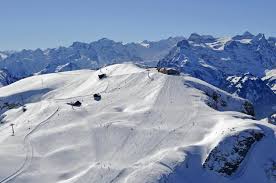 Stoos has 6 lifts within its terrain that is suitable for beginner and advanced levels, including terrain stoos has 22 pistes with a total length of 30 kilometers (19 miles). Gipfelrestaurant Fronalpstock Stoos Updated 2021 Prices