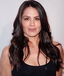 Tell me you love me izle, dizinin tüm bölümlerini izleyebilir veya hakkında yorumlara ve çeşitli bilgilere ulaşabilirsiniz. Tell Me You Love Me 2007 Mubi