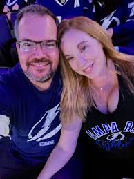 Lindsay Belcher (@LindsayBelcher)