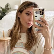 Caroline (@carolineMillar5)