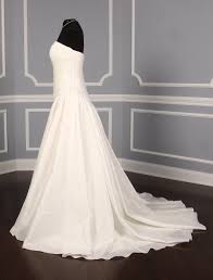 Discounted Designer Wedding Dresses Up To 90 Off Retail Your Dream Dress Discount Designer Wedding Dresses Fit And Flare Wedding Dress Wedding Dresses