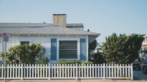 Make money selling real estate. How Do People Make Money By Buying And Selling Property Wealthify Com
