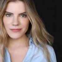 Melissa Martinelli's Instagram, Twitter & Facebook