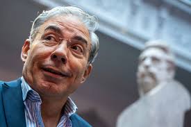 Robert Silva denunció que Ley de Presupuesto recorta 500 millones de  dólares en la educación