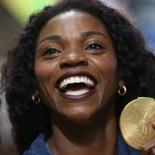 La exitosa atleta llevaría la bandera junto a otro deportista hombre por temas de igualdad de género según lo estipulado por el comité olímpico internacional. Caterine Ibarguen Catheibarguen Twitter