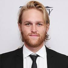 Starting off as a successful child actor, kurt russell has subsequently experienced a long and impressive career as a film actor, taking roles as action heroes, villains, and everything in between. Wyatt Russell Wife Parents Siblings Children Net Worth Hockey