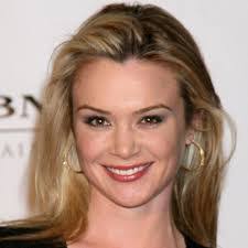 Lena Boucher's Instagram, Twitter & Facebook