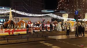 96 weihnachtsmärkte gibt es offiziell in berlin. Berlin Polizei Raumt Aktuell Den Weihnachtsmarkt Am Breitscheidplatz