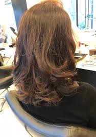 40代 50代 60代ヘアスタイル ミディアム ツヤ髪トリートメント 髪 トリートメント 60代 ヘアスタイル レイヤーカットヘア