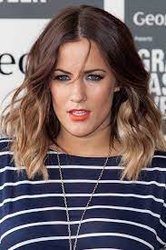 13 Fabulous Medium Hairstyles With Bangs Pretty Designs Hair Styles Medium Hair Styles Bangs With Medium Hair