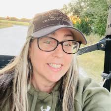 What are the best brands of puzzles with thick pieces that fit tight?