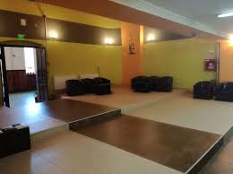 O tym, przed kim otworzą się wszystkie drzwi, a komu na. Cinema Luna