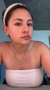 Katie Houck's Instagram, Twitter & Facebook