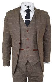 Peaky blinders is a netflix series that is trending high nowadays, is an epic series, revolving around a gangster family that set in 1919, birmingham, england. Peaky Blinders Outfit 3 Teiliger Anzug Blazer Gilet Pantalon Thegarrison Nl