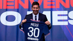 Lionel messi is expected to arrive in paris on monday, lured by the limitless funds of psg, having said a tearful farewell to barcelona after 21 years. Ryfw Oz4s8hx5m