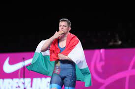 Lőrincz viktor (ugyancsak kötöttfogás, 87 kg) esetében ez azt jelenti, hogy a közvetlenül mögöttük következő jelentős riválisokkal nem kerülhetnek össze a tokiói viadal elején, áll a. Lorincz Tamas Magabiztos Birkozassal Bejutott A Legjobb Negy Koze