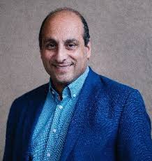 THE GLOBAL PSYCHOTHERAPIST