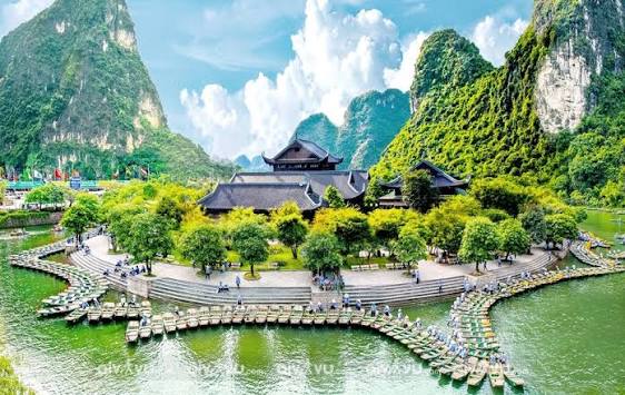 Tour Hà Nội - Ninh Bình - Tràng An