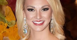 Hannah Everhart crowned Miss Food City 2018