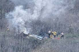 Kobe bryant's helicopter flew in fog that grounded other choppers. Kobe Bryant Dead In California Helicopter Crash