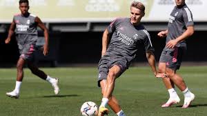 He's an 80 ovr player who was given inflated ratings because he's the headline mls player. Ea Confirms Odegaard Thiago And Achraf Will Have Otw In Fifa 21 Archynewsy