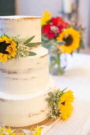 Fall wedding flowers with sunflowers. Wedding Sunflowers Photos And Tips Pretty Bridal Bouquets With Sunflowers Instyle