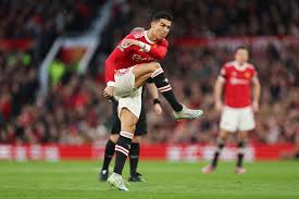 В финале кубка англии «красные дьяволы» со счётом 2:0 победили «ньюкасл». Kjesxboeojdcm